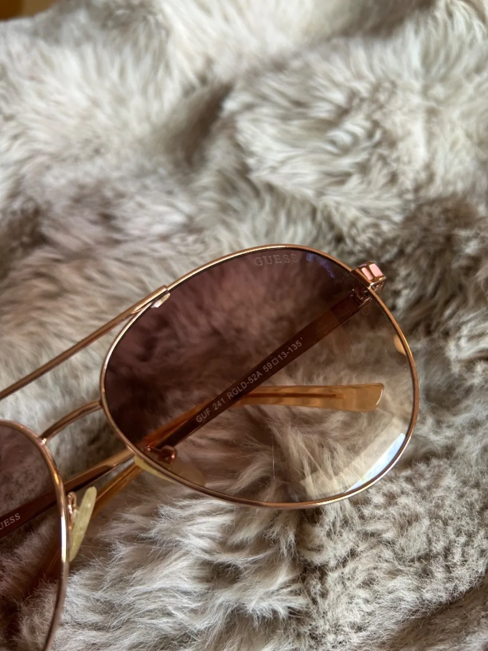 Guess GUF241 Rose Gold Aviator Sunglasses (Rare)